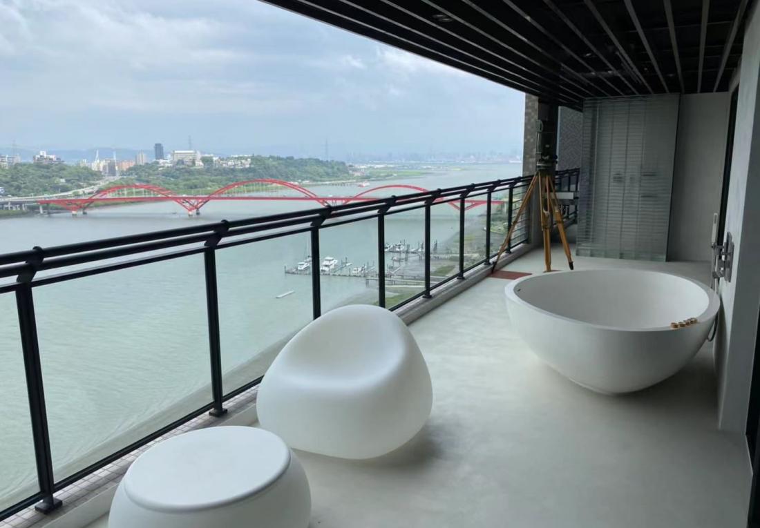 b1f98d1d d617 41bc 8586 0be74190db9f