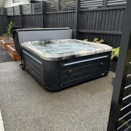 16184A25 1B58 4EBD B4AE 7507145ED1F7 1 105 c