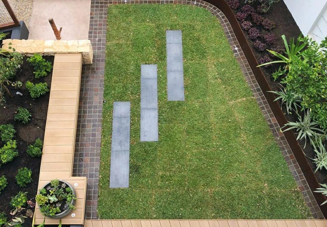 Straightcurve Garden Edging